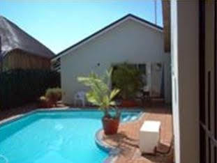 Bezuidenhout Guest House Malalane Kültér fotó